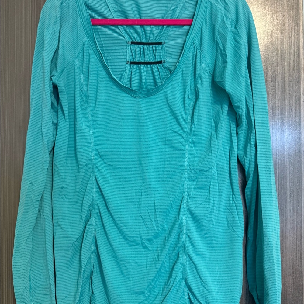 lululemon athletica Long Sleeve Scoop Neck Top in Teal Blue